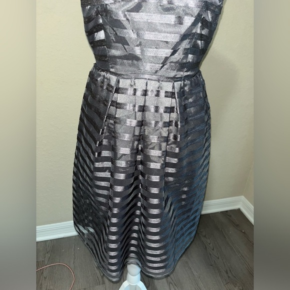 NWT! The Limited ‘Event’ Ribbon Striped Cocktail Dress 🌸 - Picture 8 of 11